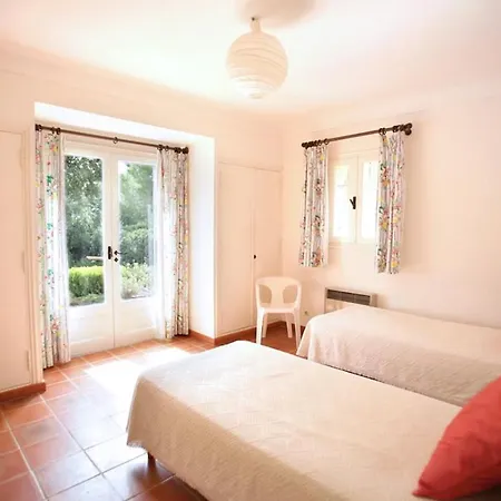Villa Provencale Face A La *