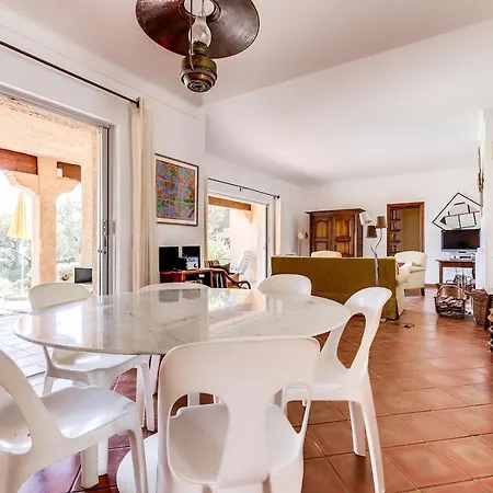 Villa Provencale Face A La *